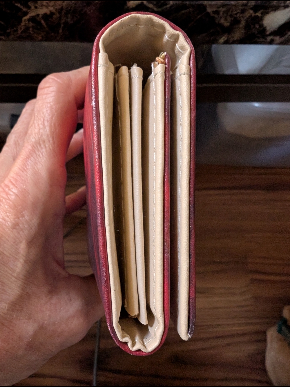 Hand-Painted Elephant Leather Continental Wallet NWOT - Picture 4 of 7